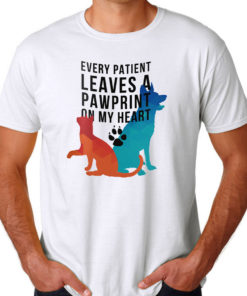 Every patient Leaves a Pawprint on My Heart Men's T-shirts